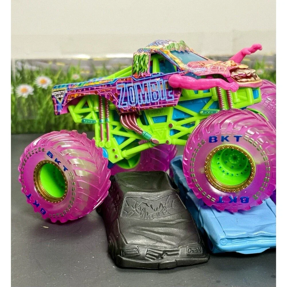 Custom Monster Jam Monster Truck 1:64 Zombie Cyberflare Pink Blue Green Neon